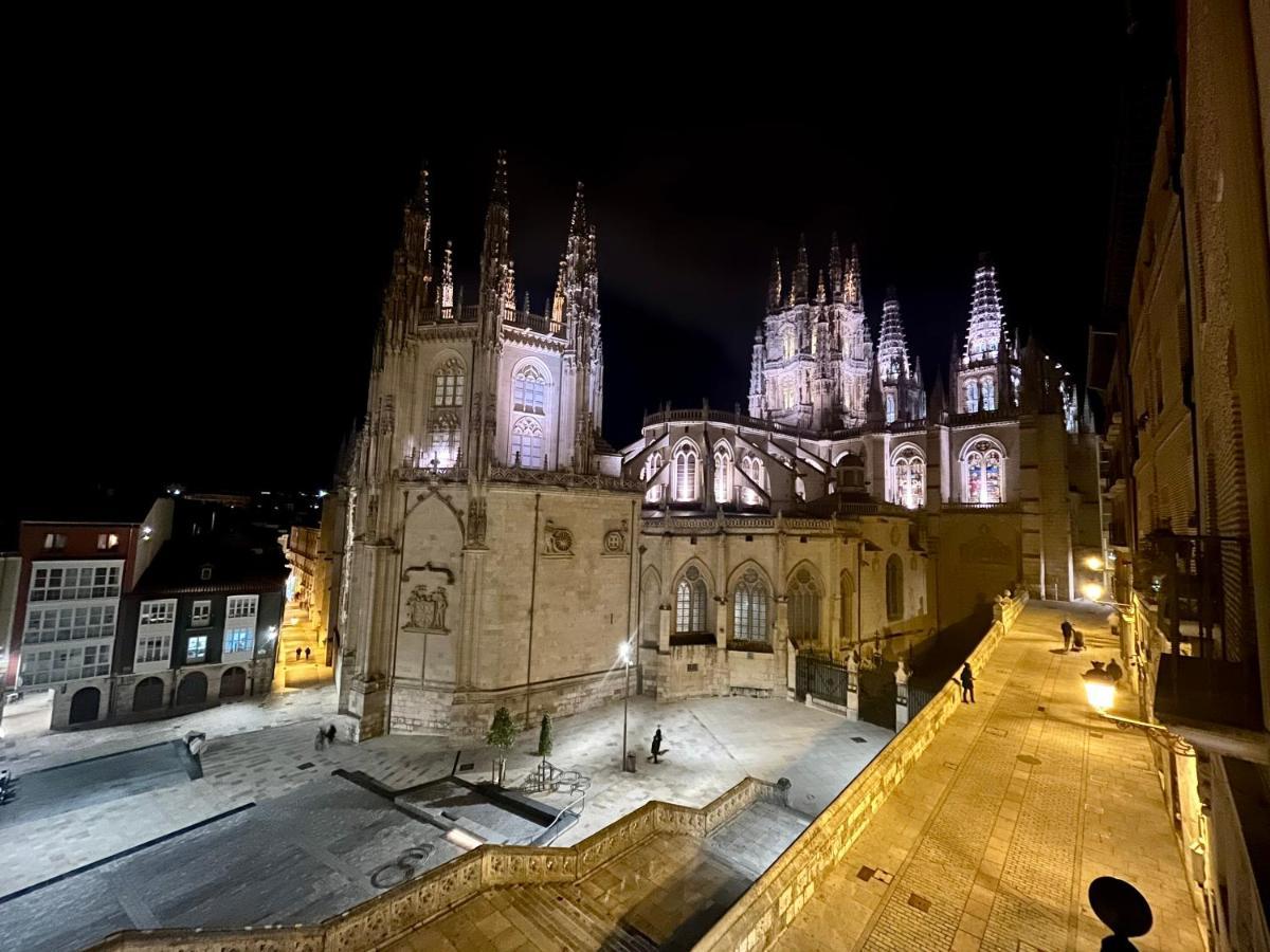 Atuaire Home Balcon Con Vistas A La Catedral De Burgo Exteriér fotografie
